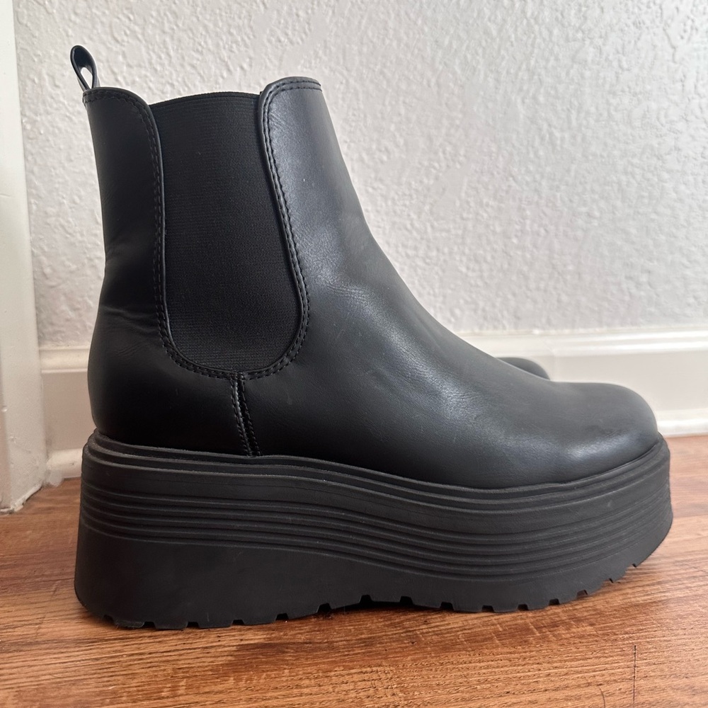 Nine West George Platform Booties